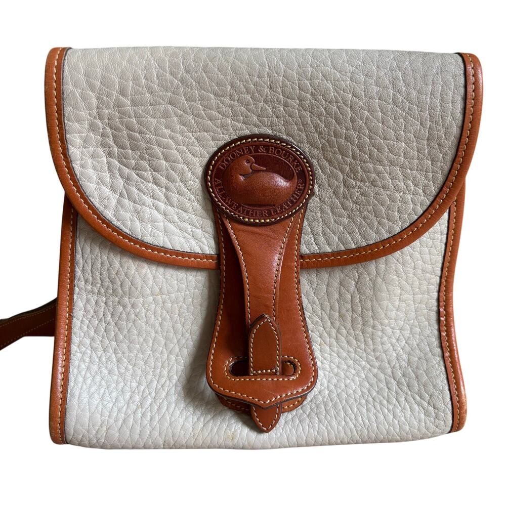 Vintage Dooney & Bourke All Weather Leather Essex Pebbled Cream Crossbody Purse - Picture 2 of 8